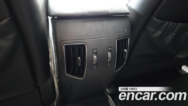 Hyundai Sonata 2011 — photo 18