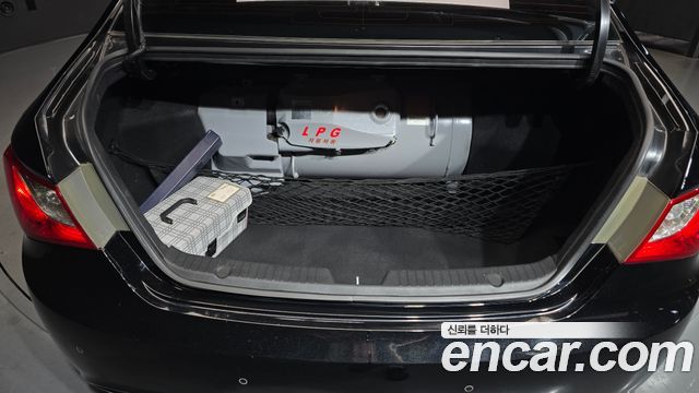 Hyundai Sonata 2011 — photo 20
