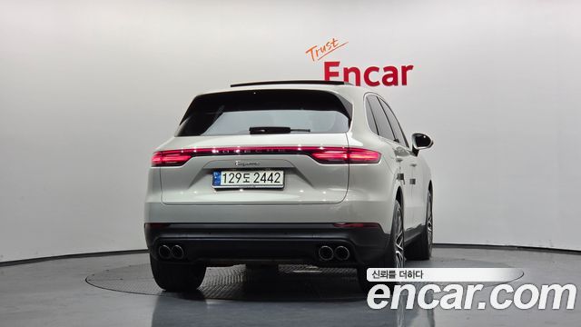 Porsche Cayenne 2021 — photo 4
