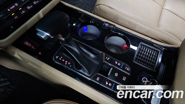 Kia Canival 2020 — photo 9