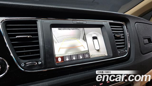 Kia Canival 2020 — photo 15