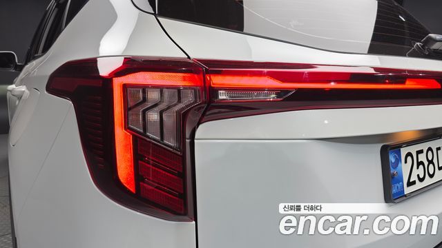 Kia Seltos 2024 — photo 9