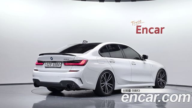 BMW 3-Series 2019 — photo 2