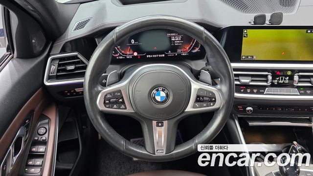 BMW 3-Series 2019 — photo 19