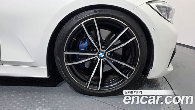 BMW 3-Series 2019 — photo 7