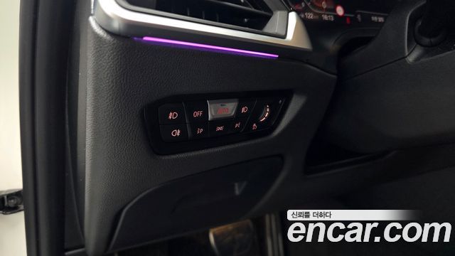 BMW 3-Series 2019 — photo 27