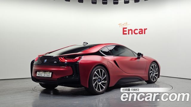 BMW i8 2016 — photo 2