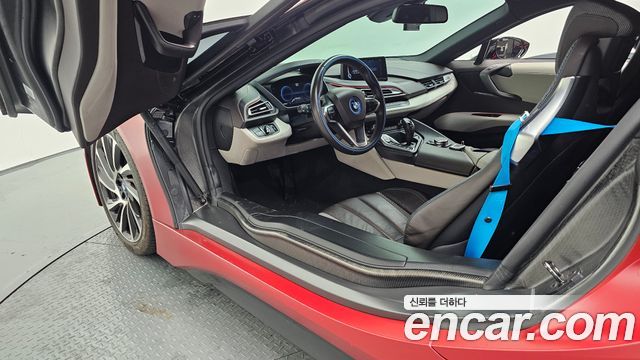 BMW i8 2016 — photo 10