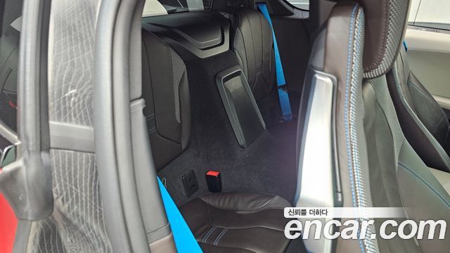 BMW i8 2016 — photo 12