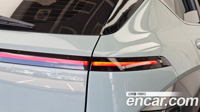 Hyundai Kona 2025 — photo 9