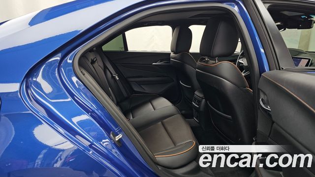 Cadillac CT4 2020 — photo 18