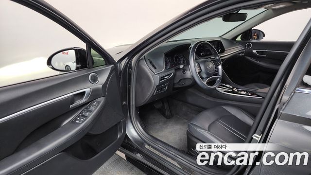 Hyundai Sonata 2021 — photo 13