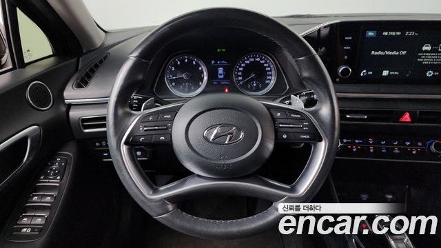 Hyundai Sonata 2021 — photo 18