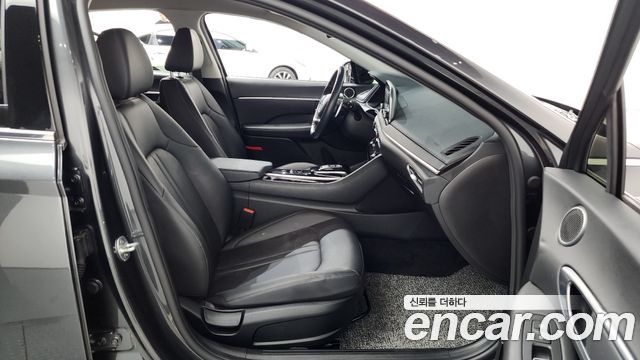 Hyundai Sonata 2021 — photo 16