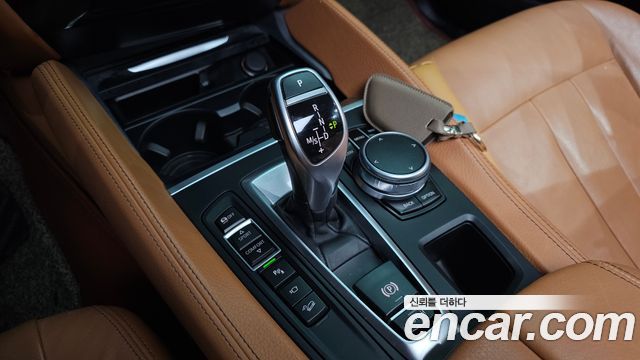 BMW X6 2017 — photo 9