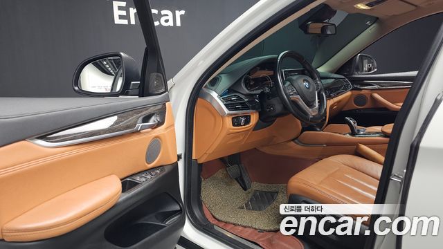 BMW X6 2017 — photo 10