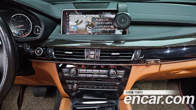 BMW X6 2017 — photo 14