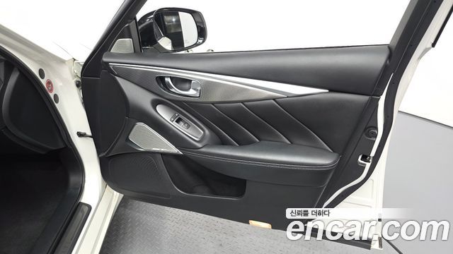 Infiniti Q50 2019 — photo 14