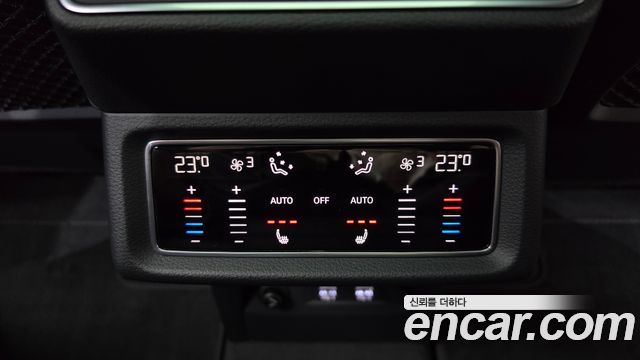 Audi e-tron 2020 — photo 33