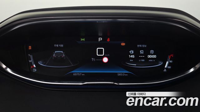 Peugeot 5008 2021 — photo 11