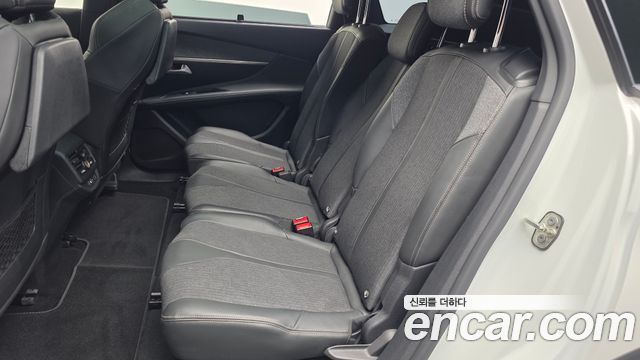 Peugeot 5008 2021 — photo 16