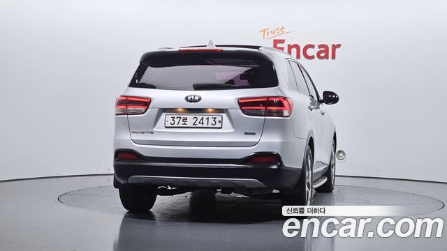 Kia Sorento 2015 — photo 4