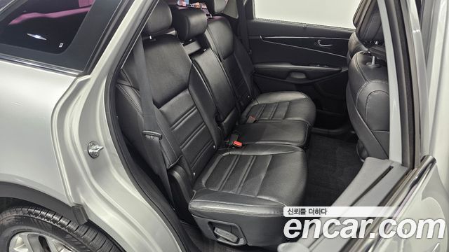 Kia Sorento 2015 — photo 17