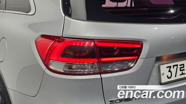 Kia Sorento 2015 — photo 9