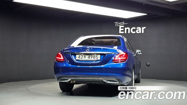 Mercedes-Benz C-Class 2019 — photo 4
