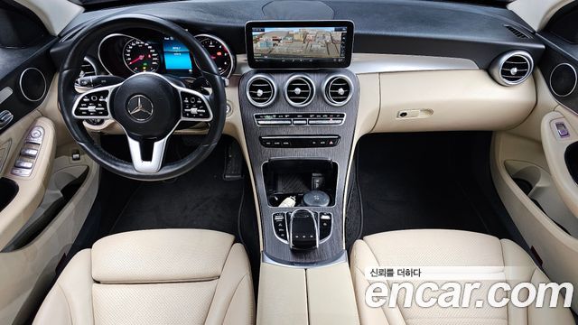 Mercedes-Benz C-Class 2019 — photo 7
