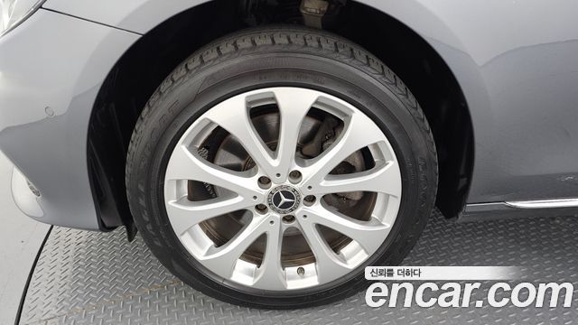 Mercedes-Benz E-Class 2018 — photo 5