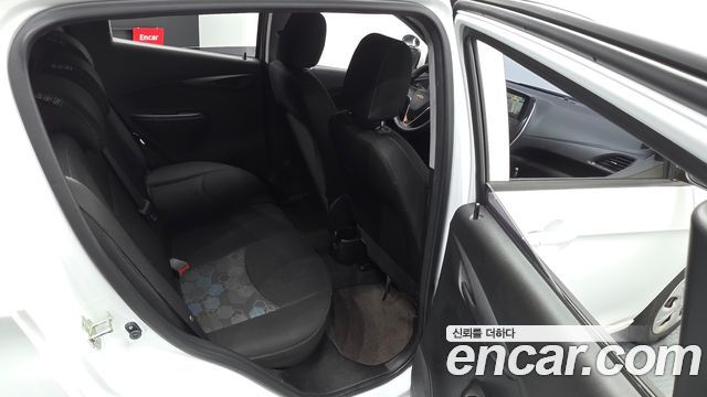 Chevrolet Korea Spark 2017 — photo 11