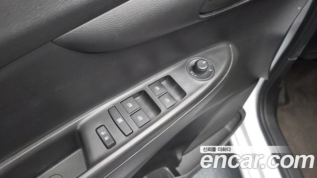 Chevrolet Korea Spark 2017 — photo 13