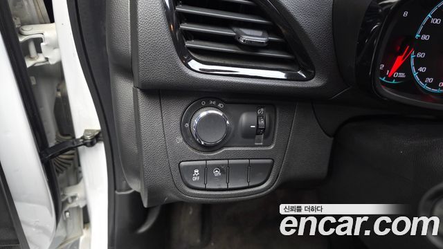 Chevrolet Korea Spark 2017 — photo 14