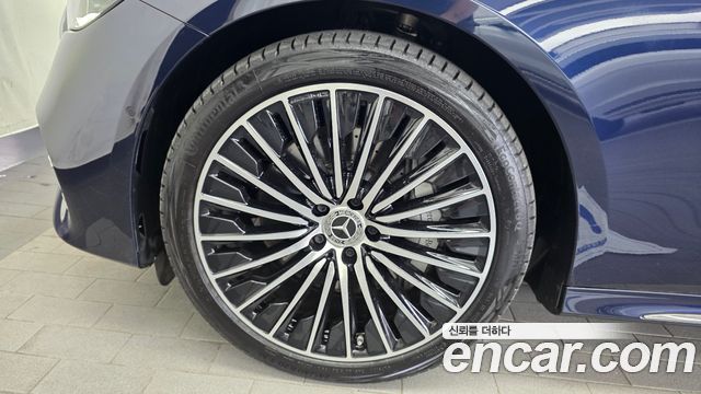 Mercedes-Benz E-Class 2024 — photo 5