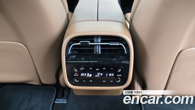 Mercedes-Benz E-Class 2024 — photo 24