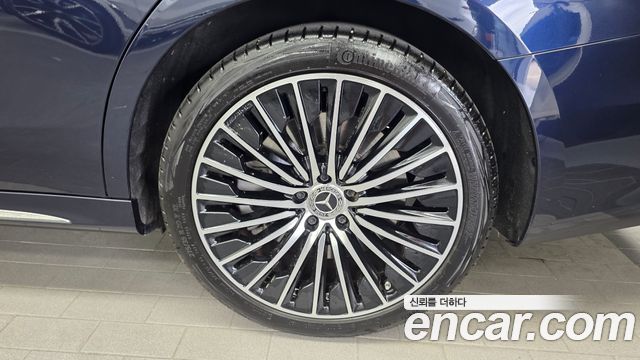 Mercedes-Benz E-Class 2024 — photo 7