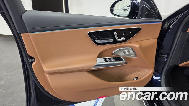 Mercedes-Benz E-Class 2024 — photo 14