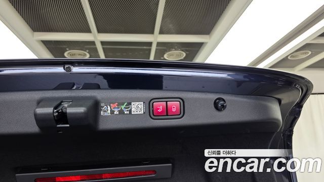 Mercedes-Benz E-Class 2024 — photo 31