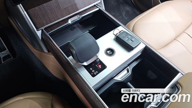 Land Rover Range Rover 2026 — photo 13