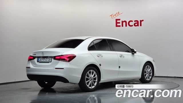 Mercedes-Benz A-Class 2020 — photo 2