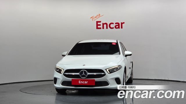 Mercedes-Benz A-Class 2020 — photo 3