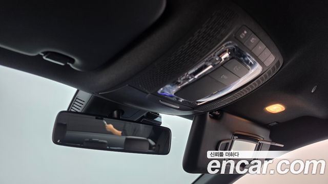 Mercedes-Benz A-Class 2020 — photo 28