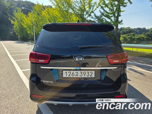 Kia Canival 2019 — photo 4