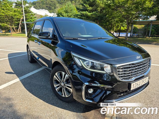 Kia Canival 2019 — photo 5