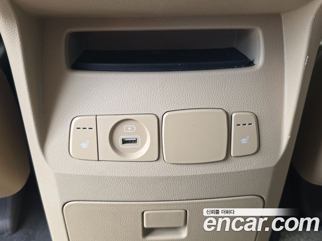 Kia Canival 2019 — photo 19