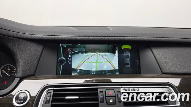 BMW 7-Series 2012 — photo 15