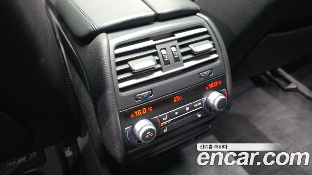 BMW 7-Series 2012 — photo 19