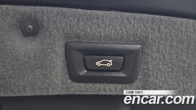 BMW 7-Series 2012 — photo 20