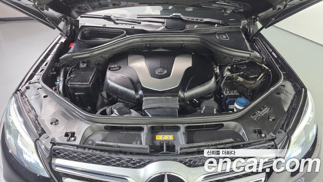 Mercedes-Benz GLE-Class 2016 — photo 6